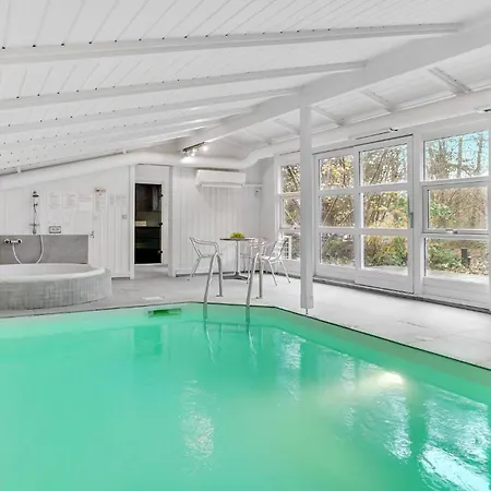 4 Bedroom Cozy In Nykobing Sj