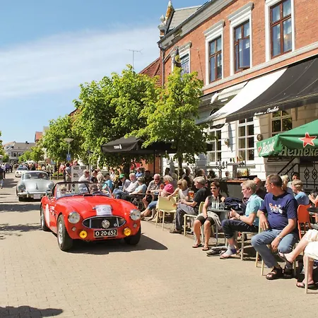 펜션 4 Bedroom Cozy In Nykobing Sj Klint