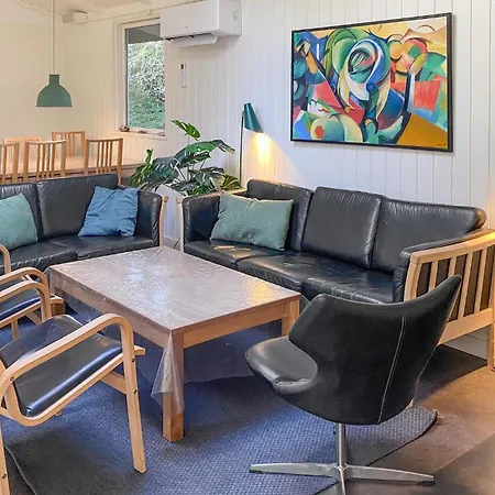 4 Bedroom Cozy In Nykobing Sj *