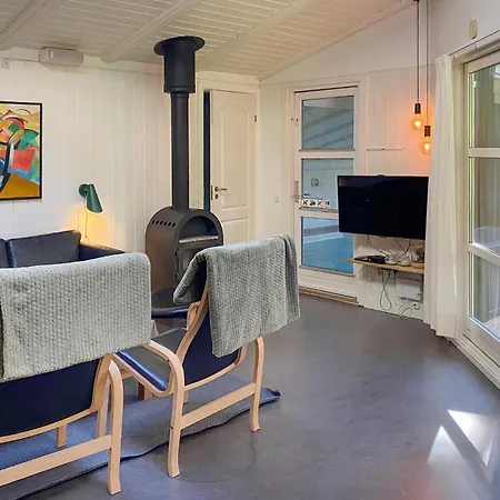 4 Bedroom Cozy In Nykobing Sj Klint